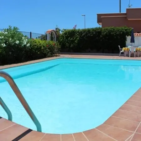 2 Bedrooms House At San Bartolome De Tirajana 300 M Away From The Beach With Sea View Shared Pool And Enclosed Garden * Playa del Inglés