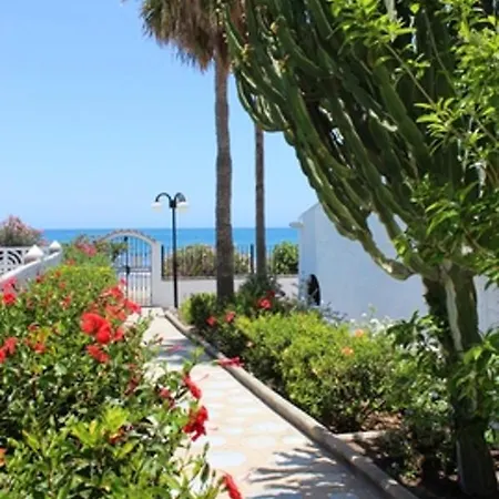 2 Bedrooms House At San Bartolome De Tirajana 300 M Away From The Beach With Sea View Shared Pool And Enclosed Garden Playa del Inglés